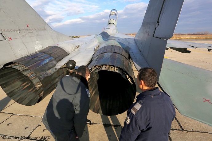 МО се договори за 10 двигателя РД-33